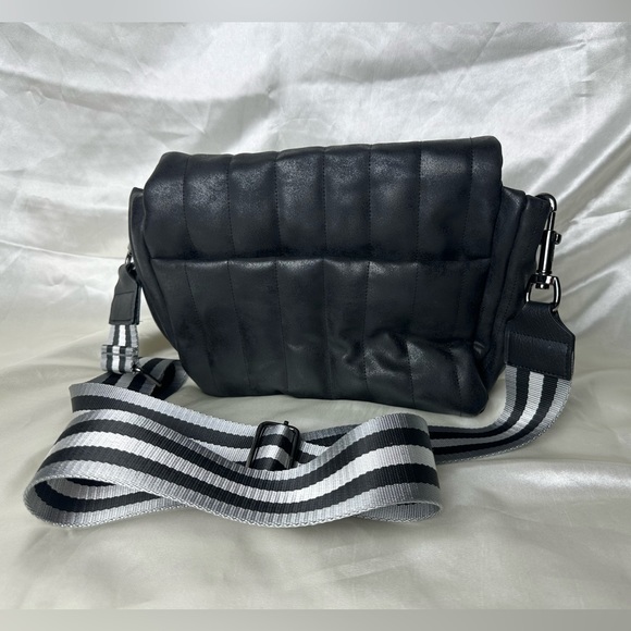 Think Royln Black & silver Convertible Crossbody - Picture 4 of 5
